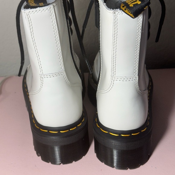New White Dr. Martens Jadon Boots Women’s 6 - Picture 4 of 5